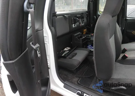 2011 Chevrolet Colorado Work Truck z USA, uszkodzony, nr VIN 1GCJTBFE6B8126782